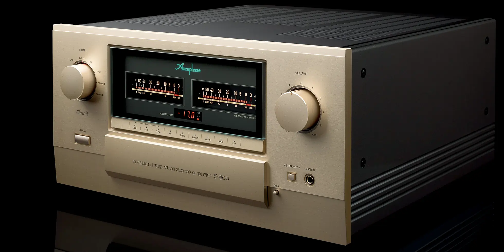 accuphase e800 hifi amplifier view from front 