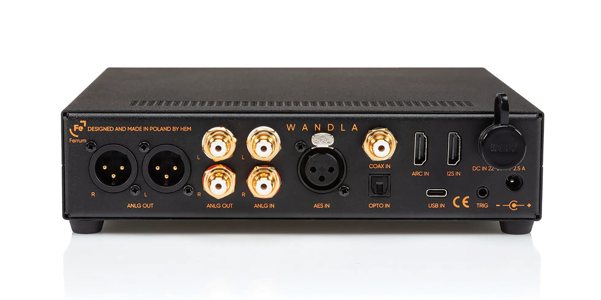 ferrum wandla goldensound edition hifi dac, chassis rear view