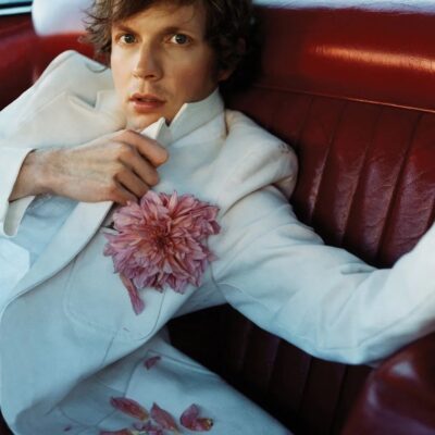Beck - Everybodys Gotta Learn Sometime